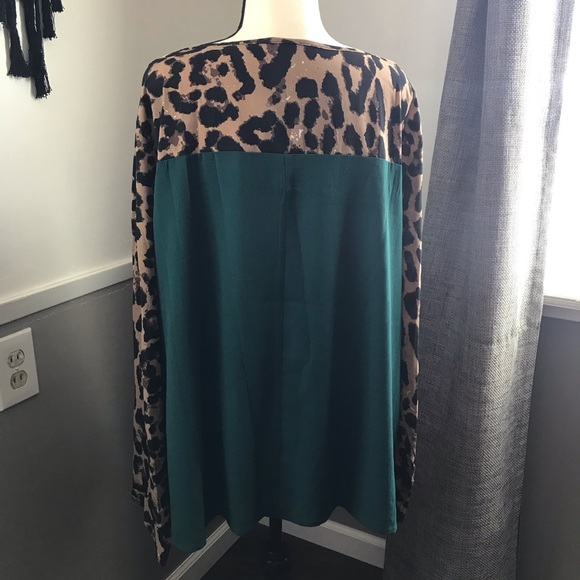 ‼️LAST CALL PRICE FIRM‼️ 💚 Leopard long sleeve blouse! - Picture 13 of 15